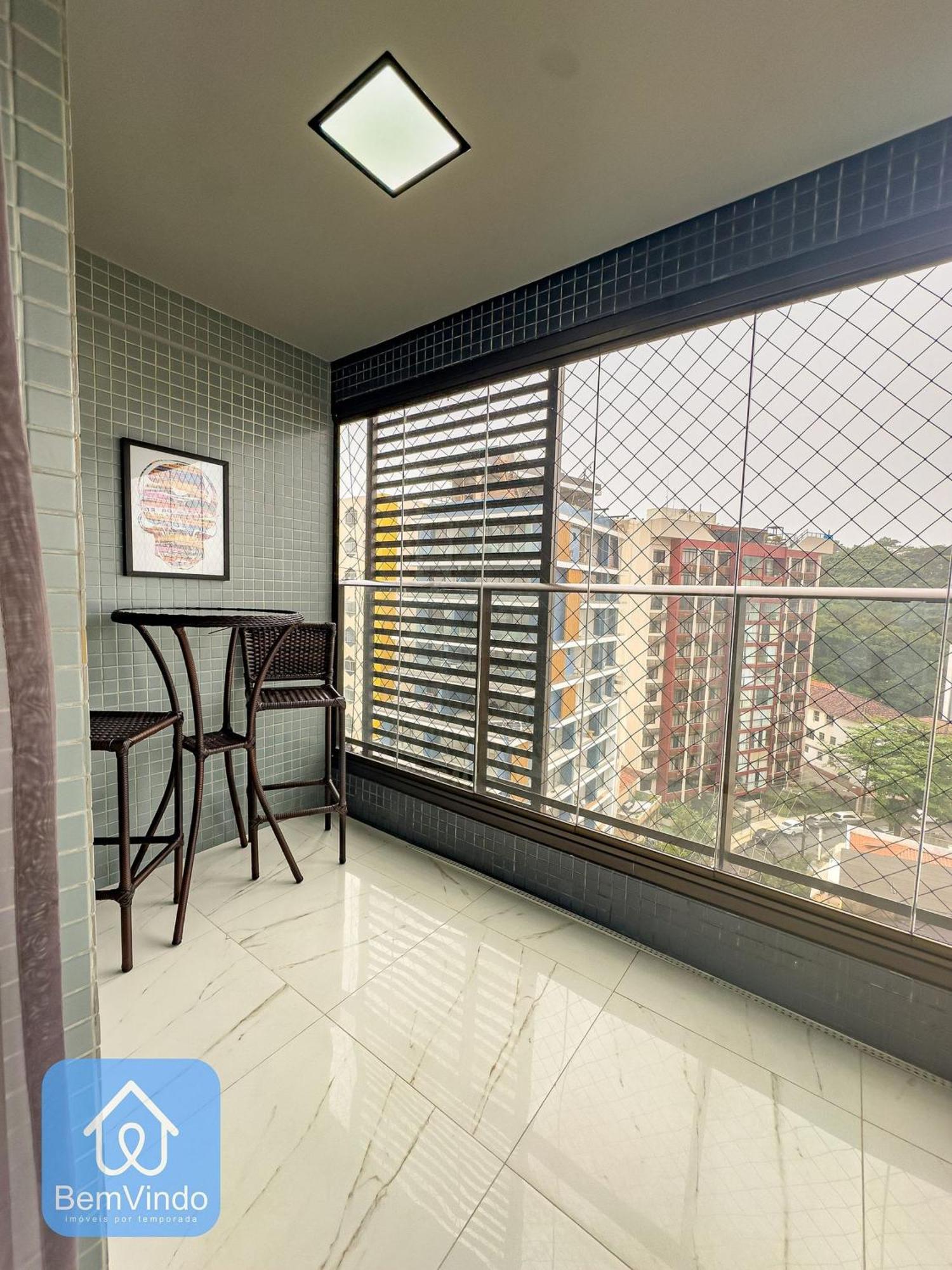 Apartamento Com Varanda Na Barra Salvador